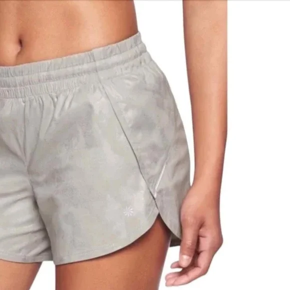 Athleta Printed Hustle‎ 3
