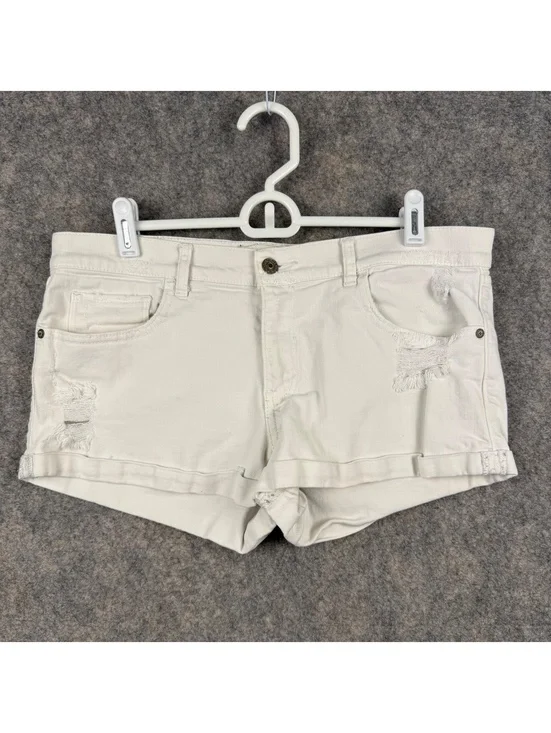 Abercrombie & Fitch White Distressed Denim Booty Shorts Size 10 Waist 30 2” 871