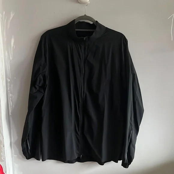 Lululemon lightweight jacket