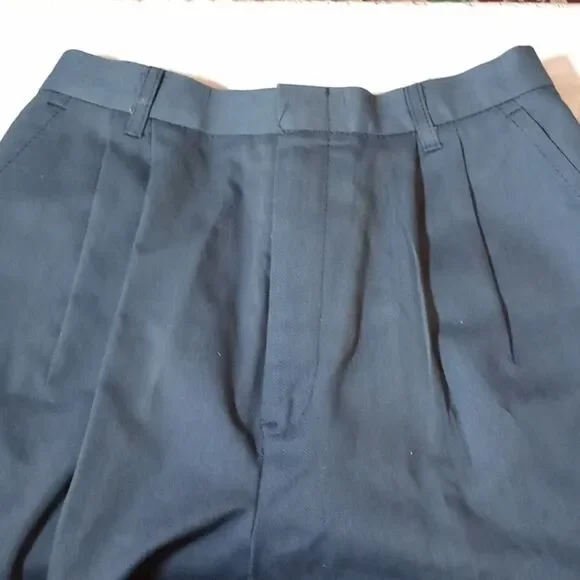 Chic size 8 women's shorts dark blue (Mgs194)