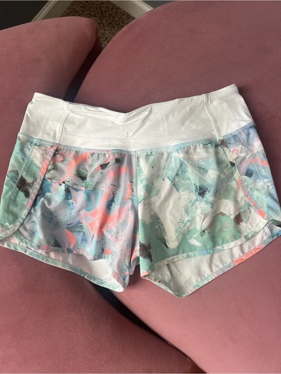 Lululemon Active Women's Printed Running Shorts - White & Pastel Multi