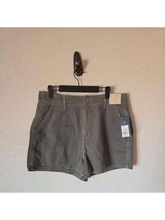 Universal Thread Women's Green Shorts