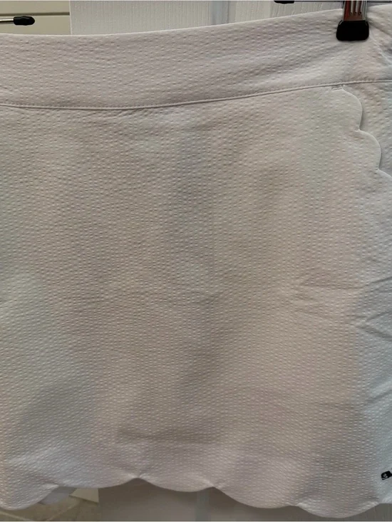 NWT Vineyard Vines White Scallop Hem Skort