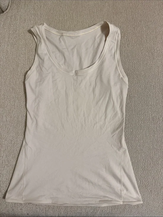 lululemon athletica Cream Scoop Neck Performance Tank