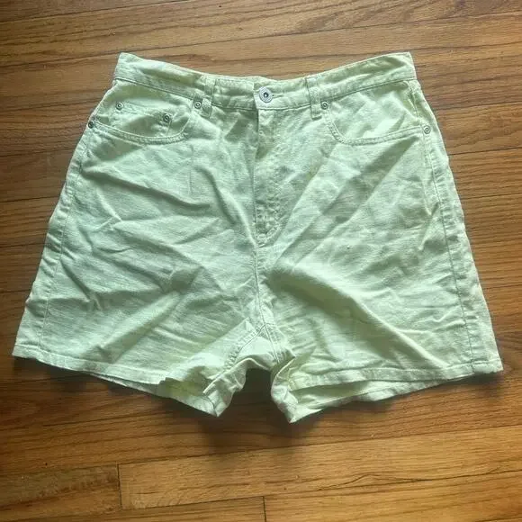 Liz Claiborne Yellow Linen Blend Shorts Petite 10 High Rise Retro Style