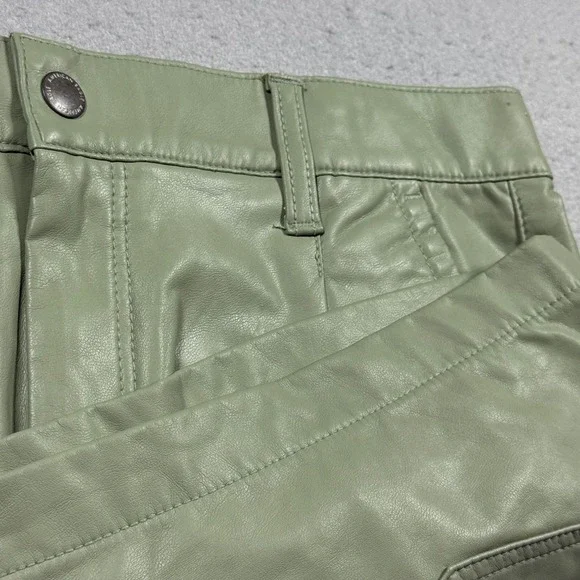 American Eagle Sage Green Faux Leather Pleated High Waisted Shorts Womens 10