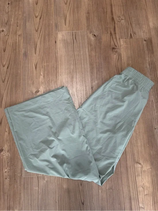 lululemon wide leg pants