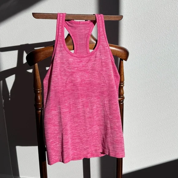 Lululemon Swiftly Tech Racerback Tank Top Pink Seamless Athletic Size 8