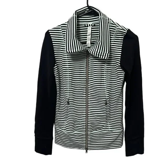Lululemon Mint Moment Zip-up Jacket Size 2