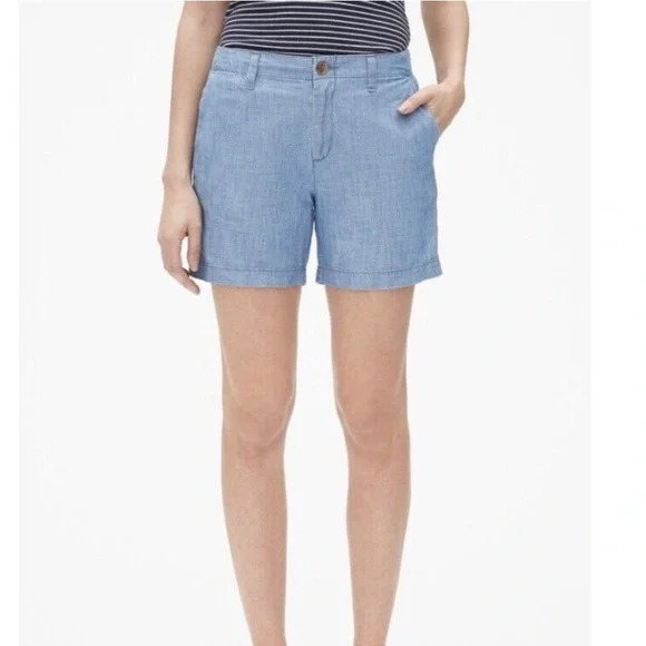 GAP Chambray Mid Rise City Shorts Size 6