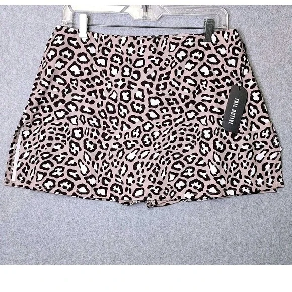 Tail Active Skort Women Large Leopard Animal‎ Print Gray Black Activewear AX7049