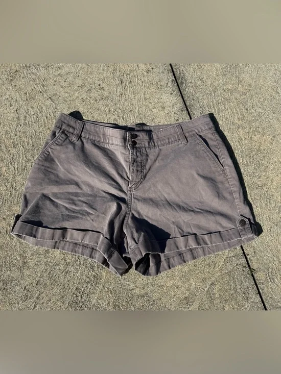 Women’s Sonoma brand size 14 cargo style shorts