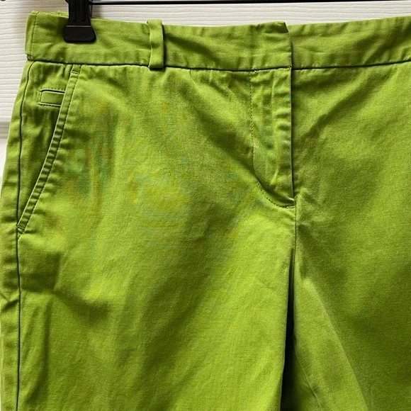 Talbots Women's Petite‎ 4P Green Flat Front Chino Shorts Cotton Blend Stretch