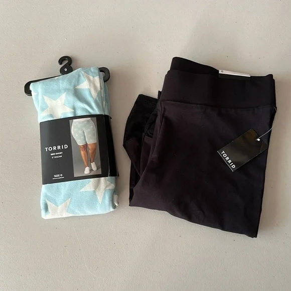 NWT Torrid 9” Signature Waist Bike Shorts Black Flocked & Stars 0X