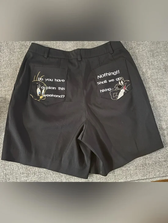Enzoro Valentino Looney Tunes Embroidered Shorts‎ M Korea Tweety Sylvester