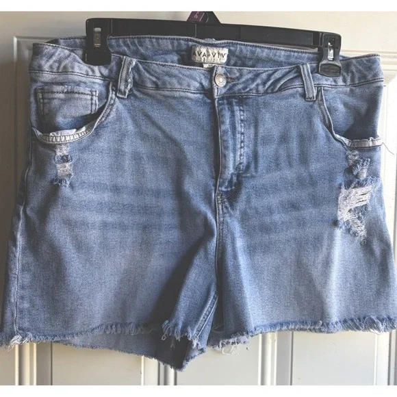 Ava & Viv Women's Shorts 18W Light Wash Blue Denim Distressed 5-Pocket
