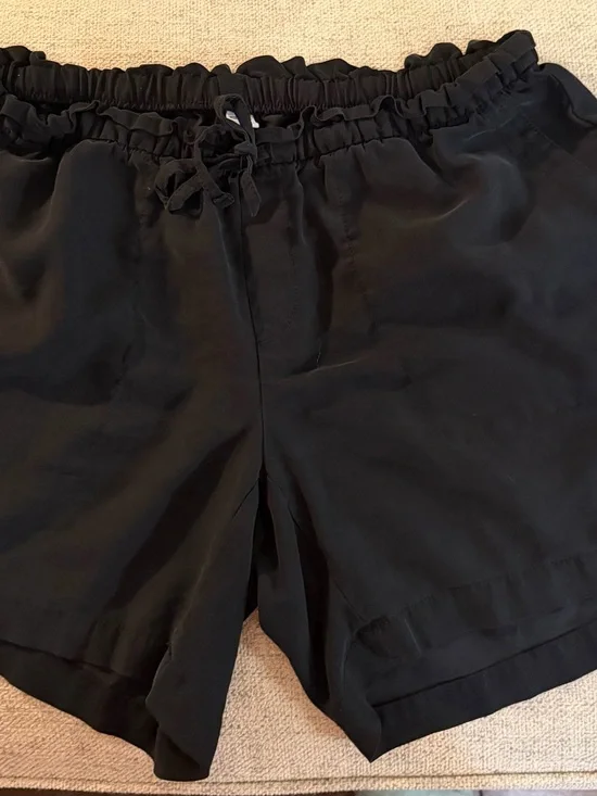 Old Navy Black Ruffle Waist Drawstring Shorts
