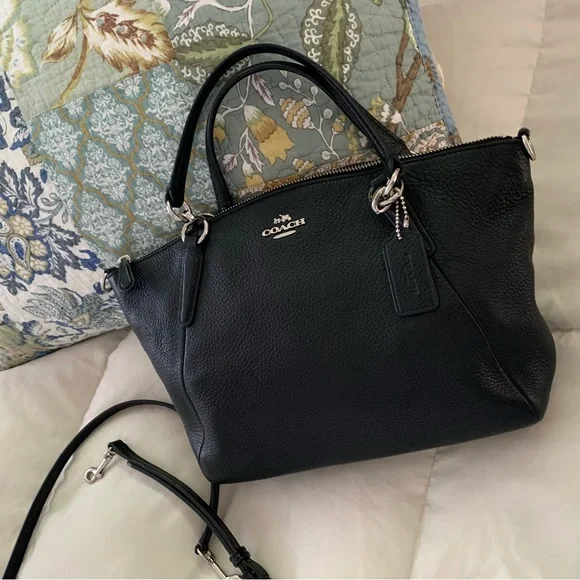 Coach Crossbody Pebble Leather Like New