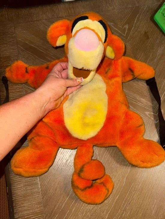 VNT Disney Store 20