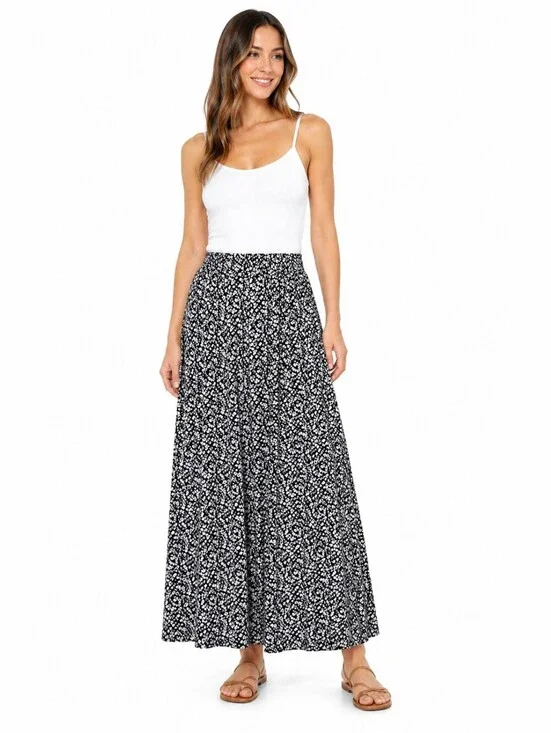 Villager Women's Flower Skirt