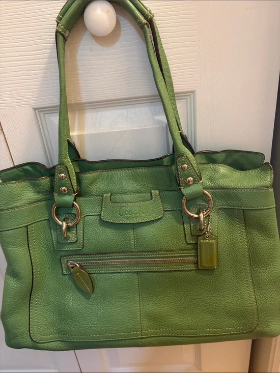 Coach Green Leather Tote Bag - Classic Shoulder Handbag