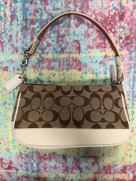 🦋Coach Signature Canvas Shoulder Bag in Brown + Cream