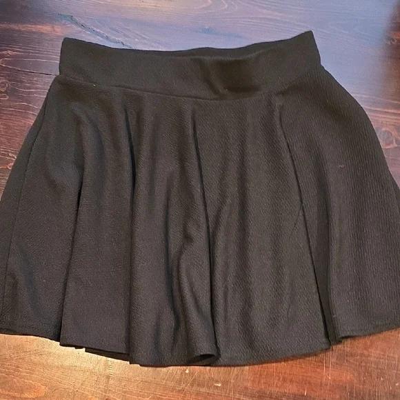 Urban Coco Black Fit and Flare Mini Skirt - Size Small