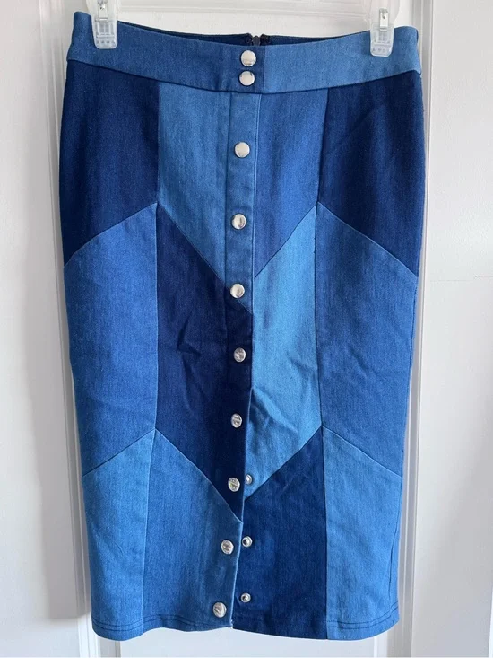 Gracia Two-Tone Blue Patchwork Pencil Skirt