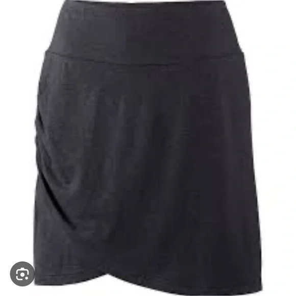 Columbia Women's rocky ridge II Skirt size large