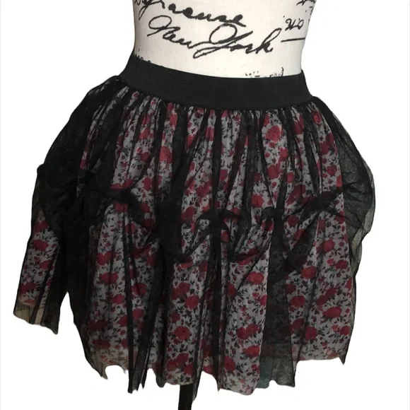 UmGee Floral Print Skirt With Black Mesh Overlay