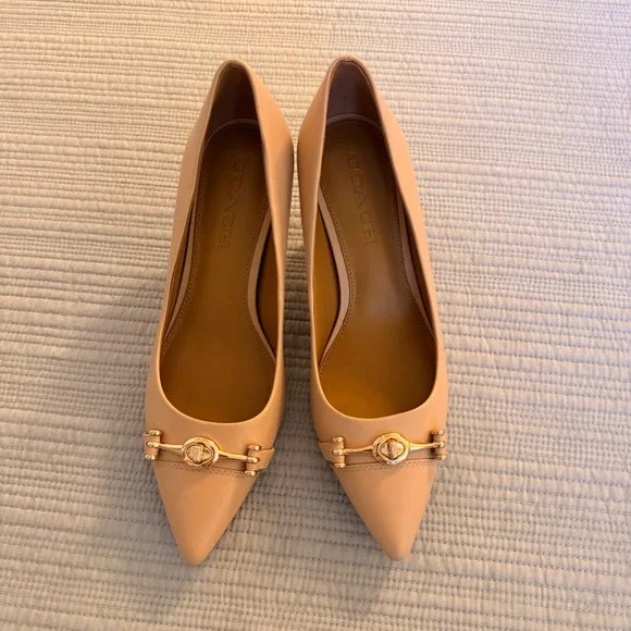 Coach Women's Waverly Tan Leather Pointed Toe Turnlock Kitten Heel Pumps Size 7B