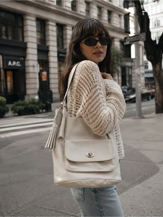 Authentic Coach Archive Bucket Bag in white leather