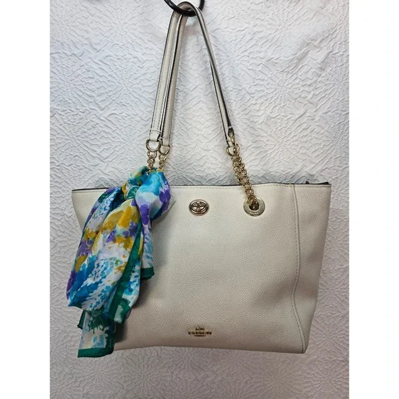 Coach Turnlock Chain Tote 27 Womens Medium Chalk White Good Leather Bag 57107