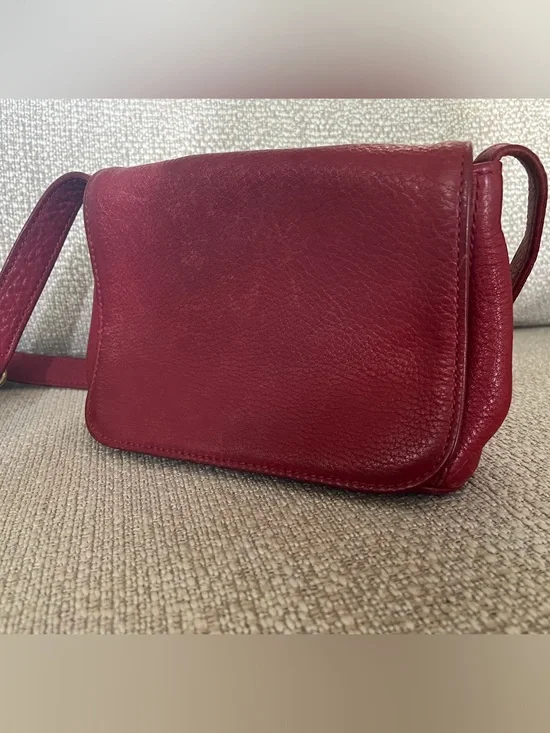 Vintage Coach - Red Leather Crossbody Bag - Women's Shoulder Purse