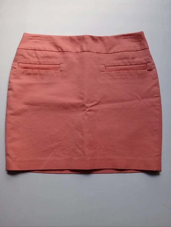 Calvin Klein Pencil Skirt Coral Pink Size 4 With Pockets, Lined