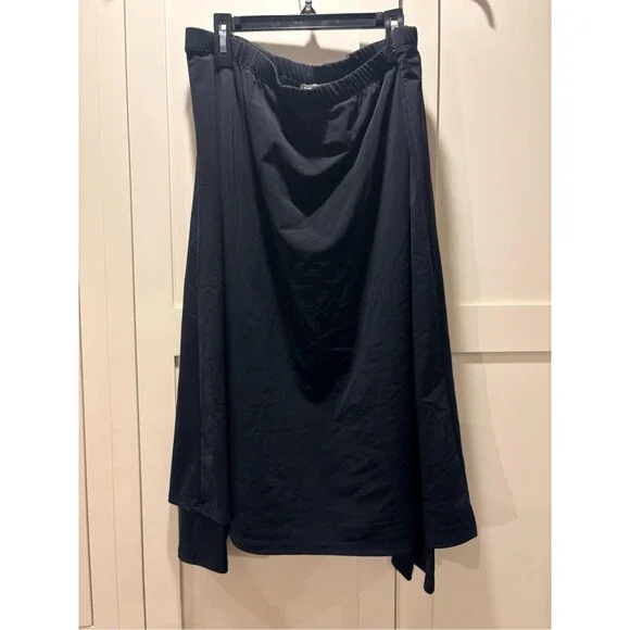 Women's Black Elastic-Waist A-Line Skirt
