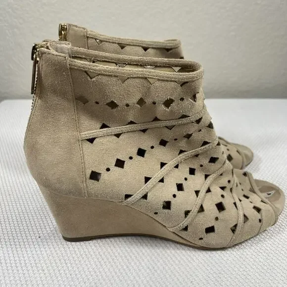 Michael Kors Uma Laser-Cut Suede Wedge Bootie Sandals Peep‎ Toe Sz 8M / 38