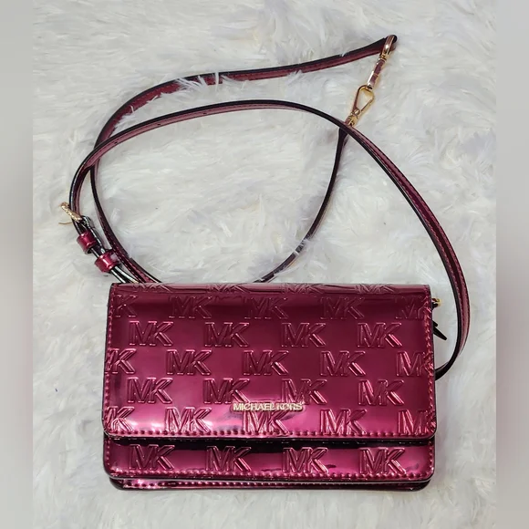 Sale! Jet Set phone crossbody
