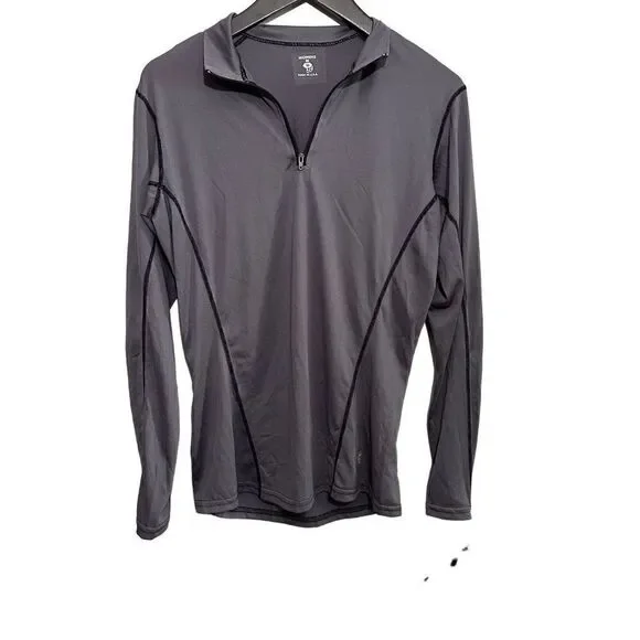 NWT Mountain Hardware lightweight quarter zip size M