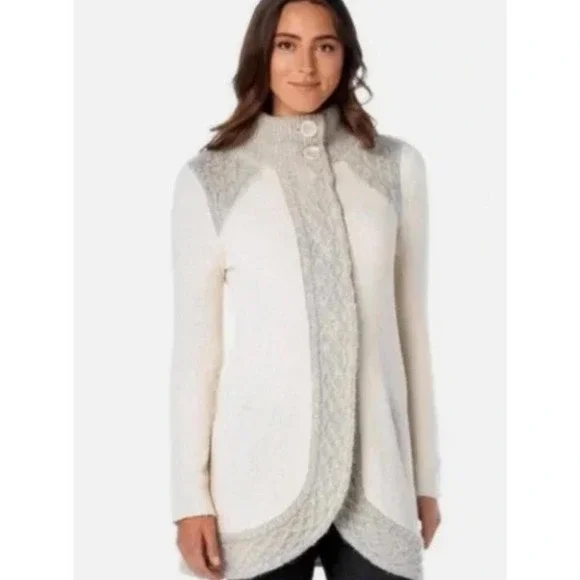 PRANA Angelica Gray & Ivory Button Up Cardigan Sweater‎ Cable Knit Accent