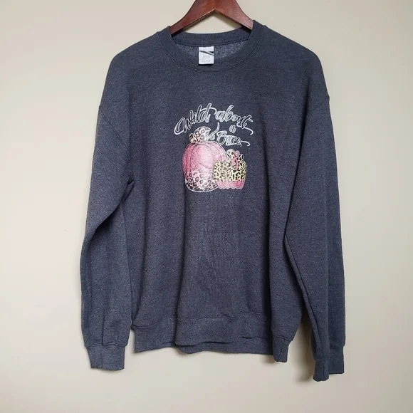 GILDAN Grey Breast Cancer Awareness Sweatshirt