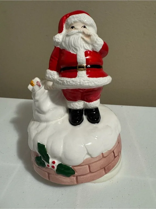 Vintage Christmas Santa Music Playing Ceramic Tabletop Decor