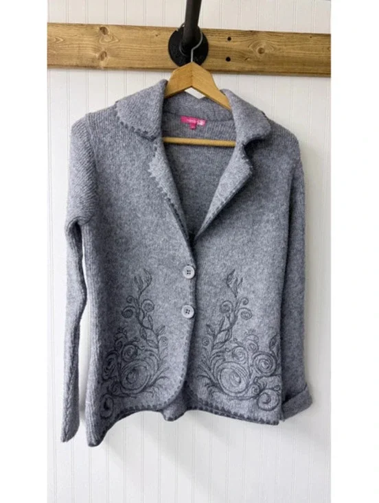 Fabiola knitted sweater cardigan gray medium granny detailed