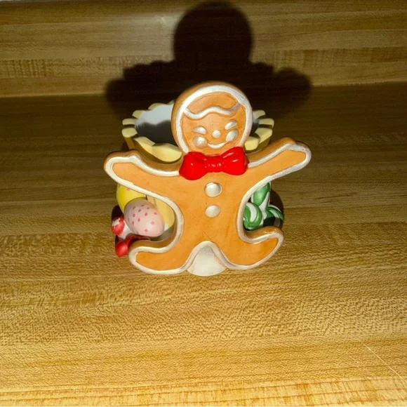 PartyLite White and Red Gingerbread Candy Holder tea light‎ Christmas
