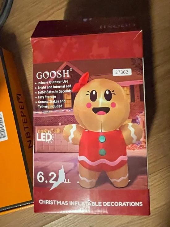 6 ft led blowup Xmas gingerbread girl