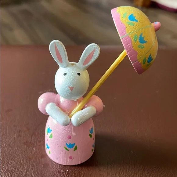 VTG Wooden Mrs. Bunny with Yellow Umbrella hand painted
