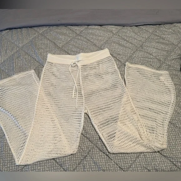 Shade & Shore White Crochet SwimWear Beach Cover Up.