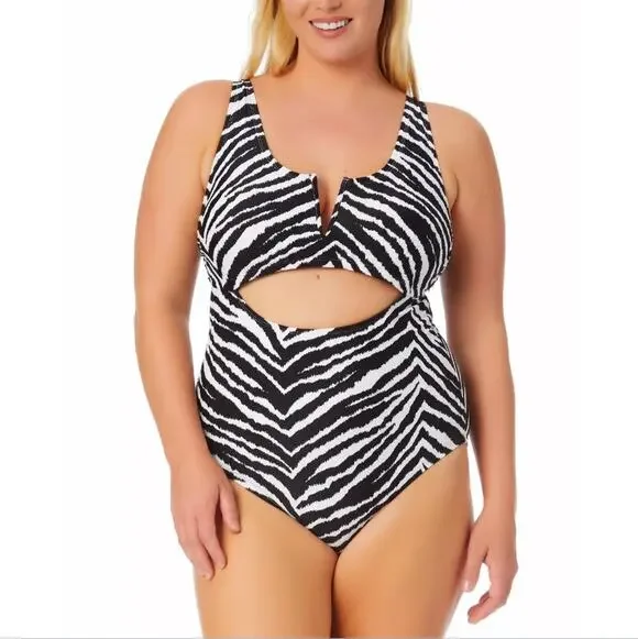 California Waves Women Trendy Zebra Cutout One-Piece Swimsuit Plus Size 22/24