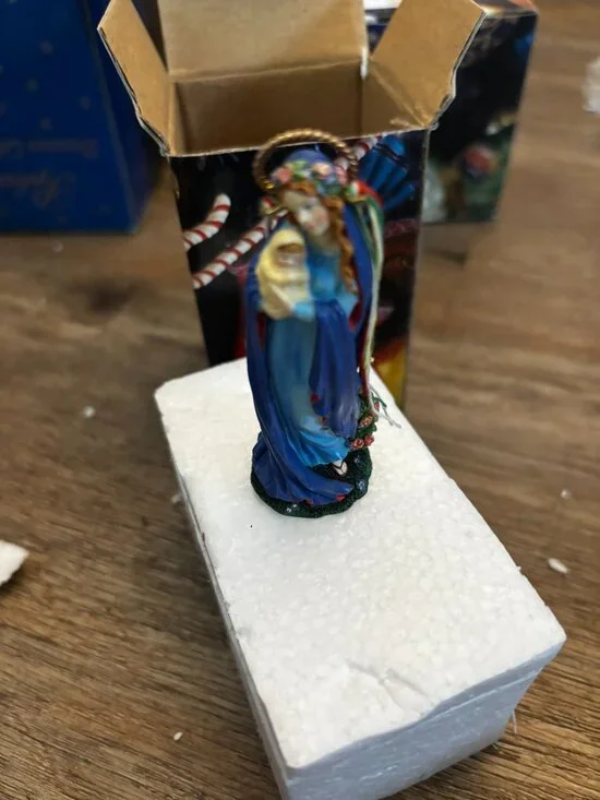 Pipka Prizm Madonna Queen of Roses figurine miniature MIB 10067