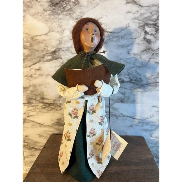 1998 Williamsburg Collection Byer’s Choice Caroler W/ Music Sheet